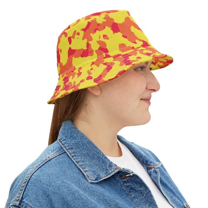 DEE'S HAT